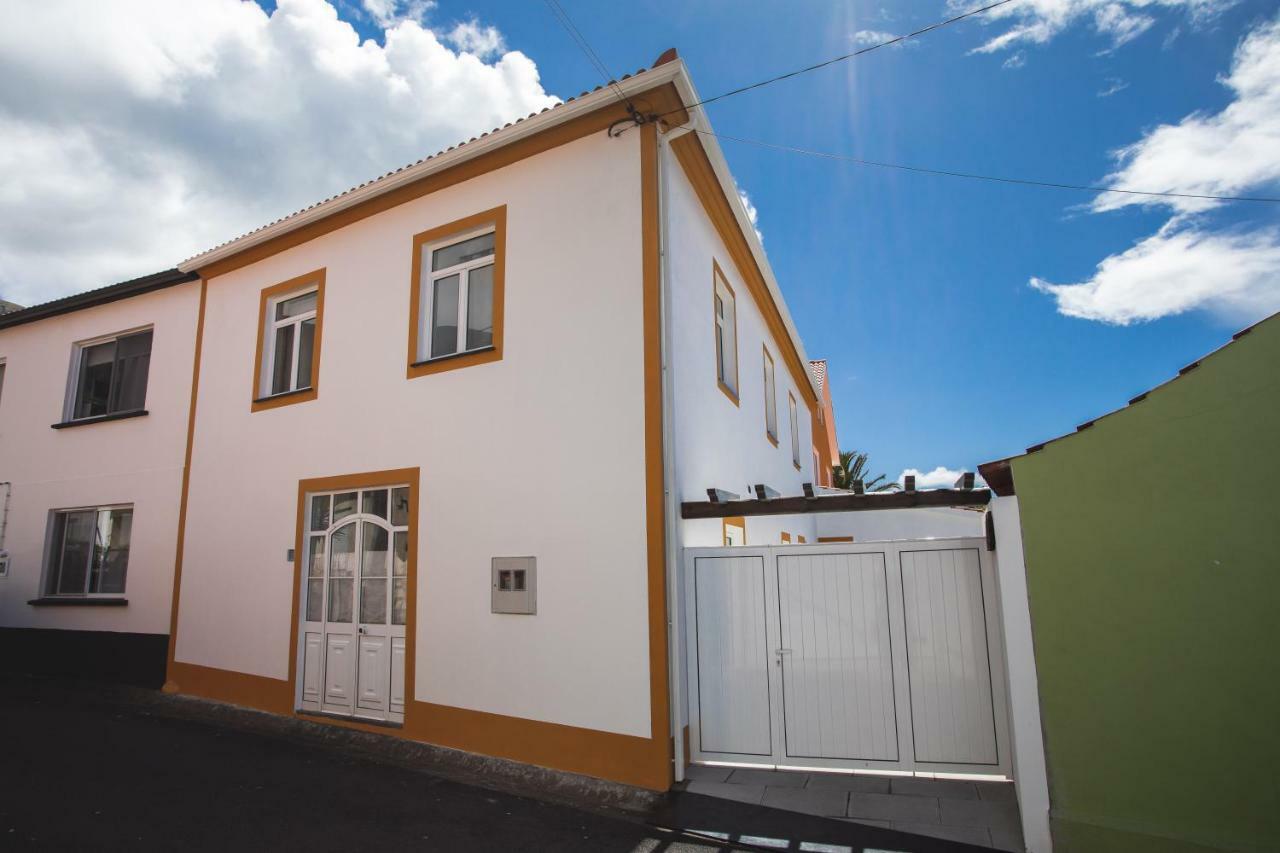 Casa D'Avo Guesthouse And Apartment Urzelina Экстерьер фото